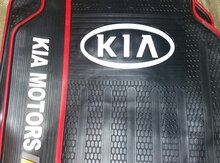 "Kia" ayaqaltı