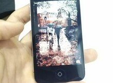 Apple iPhone 4S