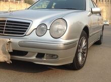 Mercedes E 240, 2000 il