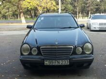 Mercedes E 220, 2001 il