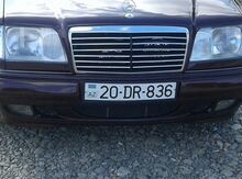 Mercedes E 200, 1995 il