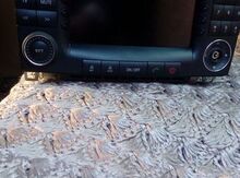 "Mercedes Benz" monitoru