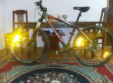 Velosiped "Scott 29"