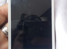 Apple iPhone 4S