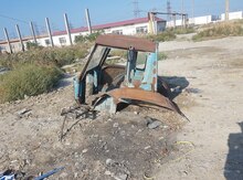 Traktor "ehtiyat hissələri"