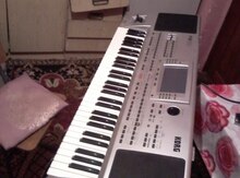 Sintezator "Korg pa 80"