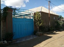 Həyət evi, Binə qəs.