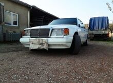 Mercedes E 200, 1990 il