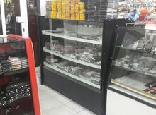 Mağaza vitrinləri
