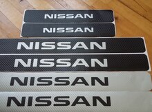"Nissan" üçün karbon vinildən aksesuarlar