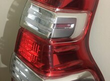 "Toyota Prado" faraları