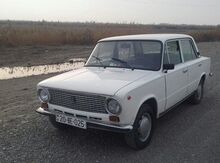LADA (VAZ) 21011, 1986 il