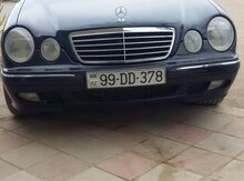 Mercedes E 220, 2001 il