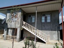 Villa, Qax r.