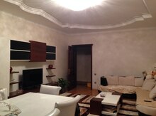 4-otaqlı yeni tikili, Rəsulzadə qəs., 160 m²