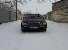 Mercedes E 220, 2002 il