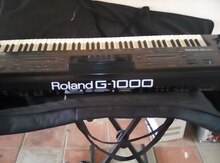 Sintezator "Roland 1000"