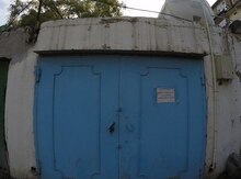 Qaraj, Azadlıq pr.