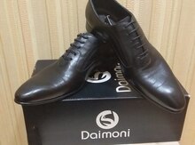 Ayaqqabılar "Daimoni"