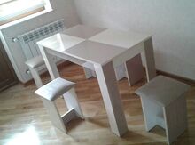 Mətbəx masası və oturacaqlar