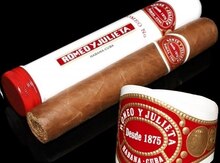 Siqar ''Romeo y Julieta No.2 Tubos"