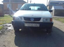 Volkswagen Passat, 1990 il