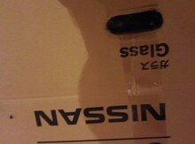 "Nissan Patrol" ön şüşəsi