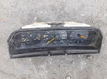 "Mercedes 190" cihazlar paneli
