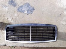 "Mercedes" radiator barmaqlığı