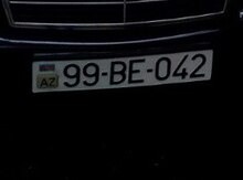 Avtomobil qeydiyyat nişanı - 90-BE-042