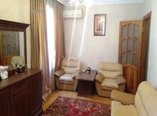 3-otaqlı mənzil kirayə verilir, Elmlər Akakdemiyası m., 80 m²