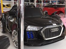 Uşaq avtomobili "Audi"