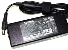 "Toshiba M505" adapteri