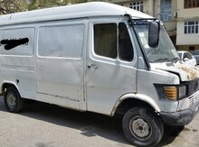 Mercedes 208 D, 1990 il
