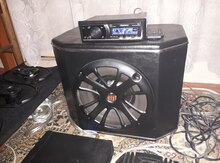 "Pioneer" dinamikləri və səsgücləndirici