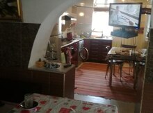 Bağ evi, Pirşağı qəs.