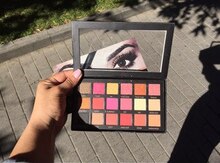 Palet "Hudabeauty"