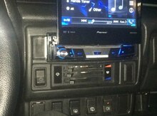 Avtomobil üçün monitor "Pioneer 7750"