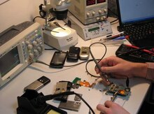 Telefon ustası və proqramçi işi axtarıram