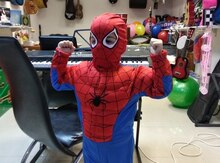 "Spiderman" paltarı