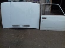"VAZ 2107" kapot və ön sağ qapısı