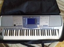 Sintezator "Yamaha 1100"