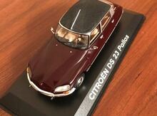 "Citroen DS23 Pallas" model