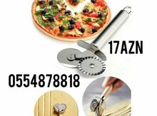 Pizza kəsən