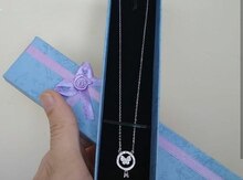 Gümüş boyunbağı