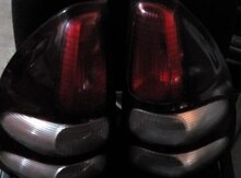 "Toyota Prado" stop işıqları
