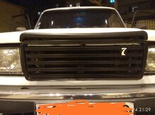 "VAZ 2107" radiator barmaqlığı