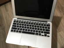 Apple Macbook Air 11 inch (2014)