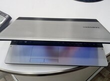 Samsung NP300E5A