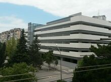 4-otaqlı mənzil, Neftçilər m., 120 m²